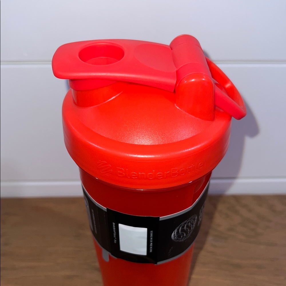 Blender Bottle Classic Shaker Cup - Picture 5 of 10